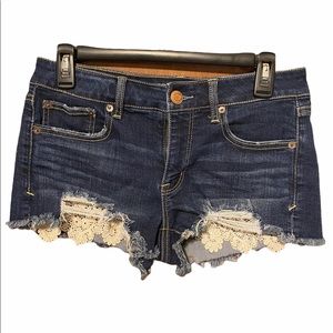 NWOT American Eagle shorts size 8